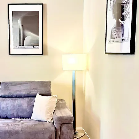 Apartment Solferino 37 Milan